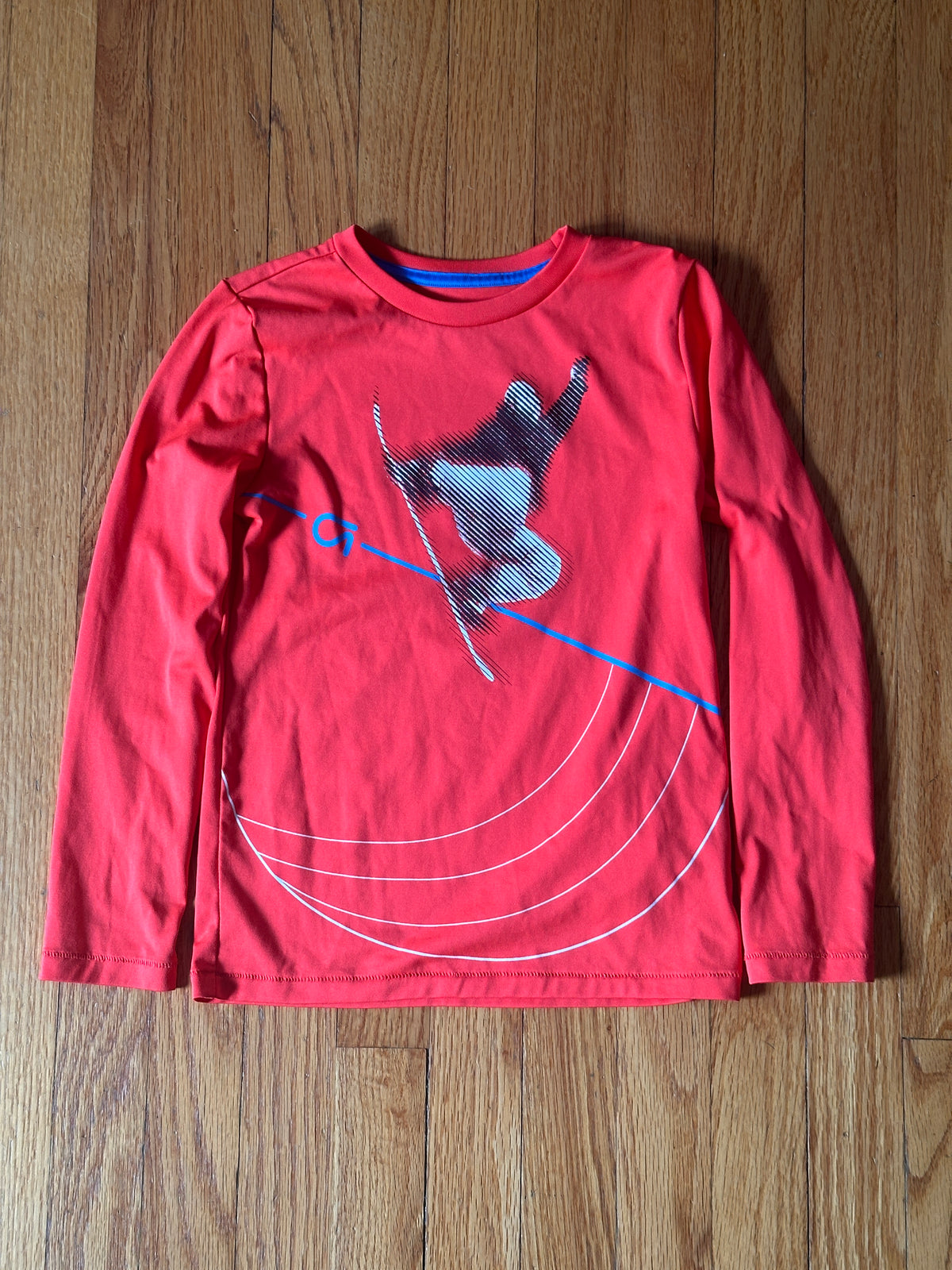 #163 GapFit Drifit Skier Shirt - size S - EUC