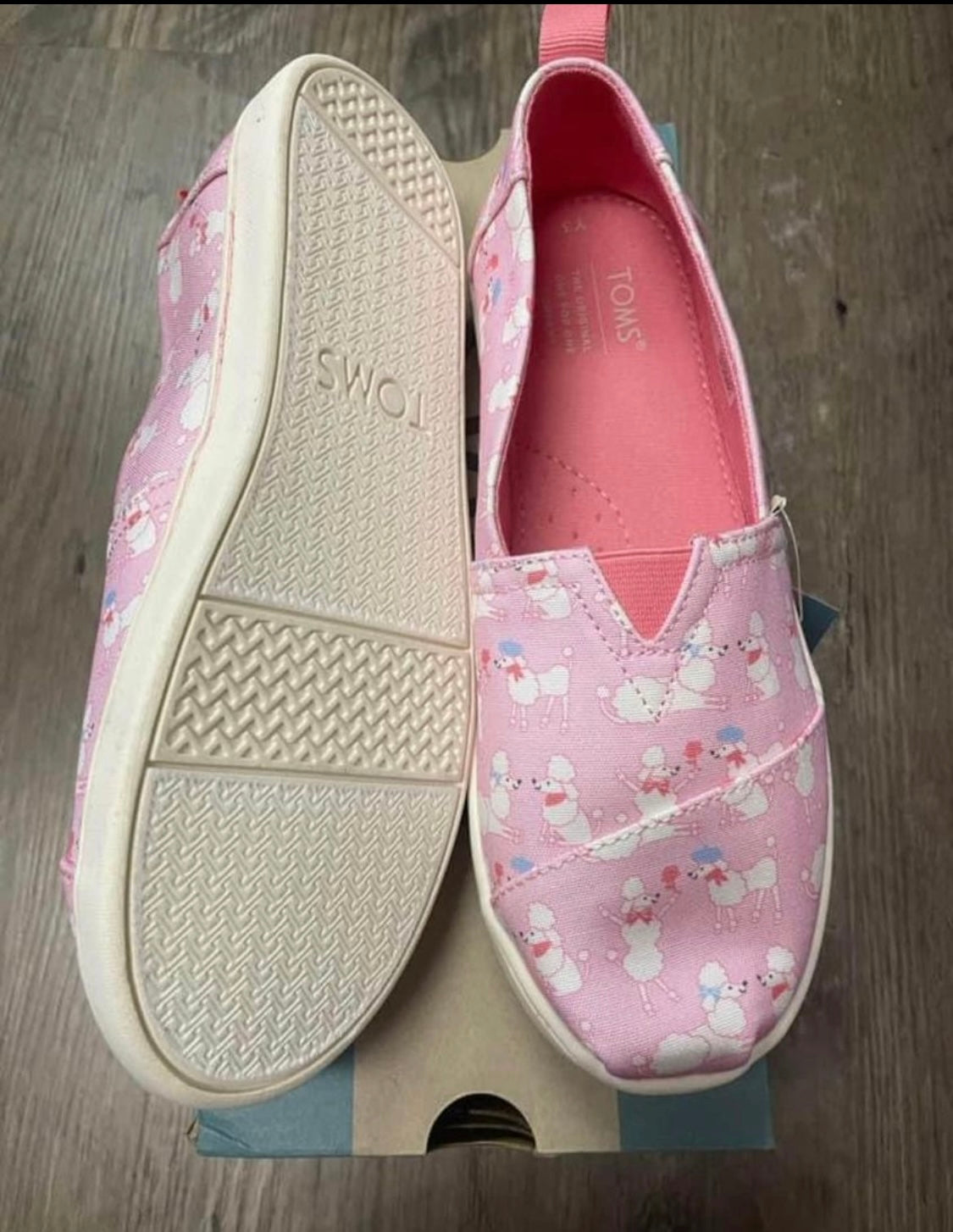 #13 New Toms youth size 3. shoes poodle