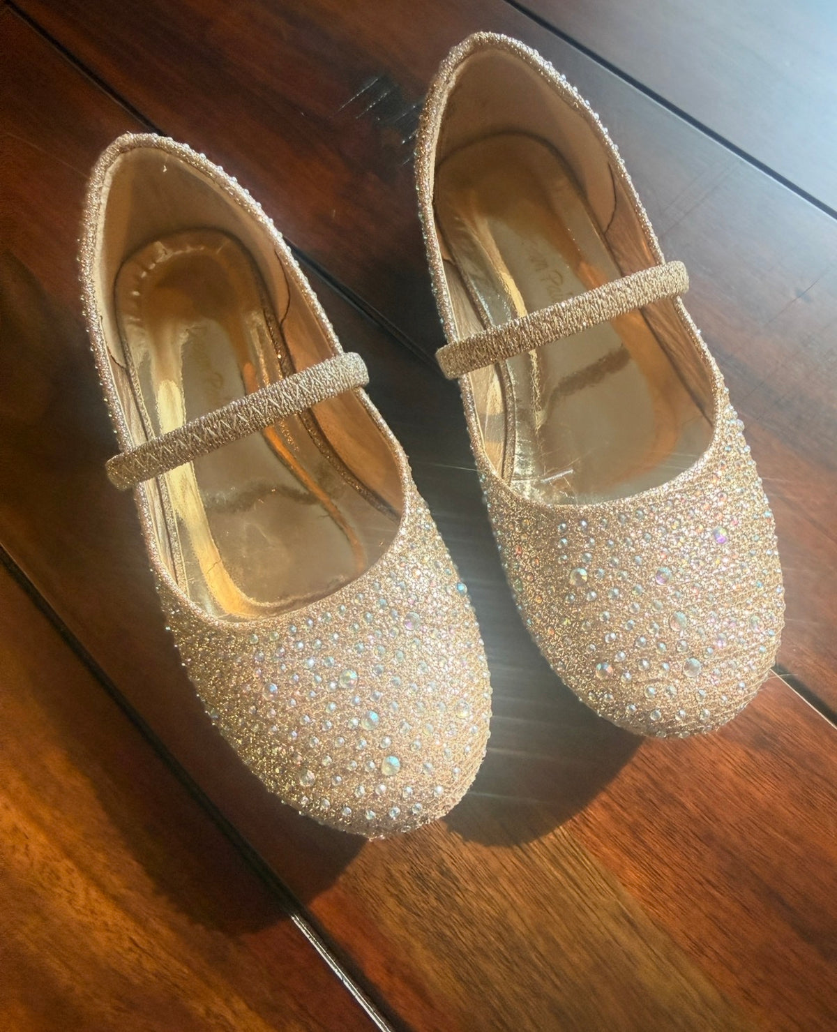 #51 Girls Dream Pairs Size 10 Sparkly Bedazzled Flats