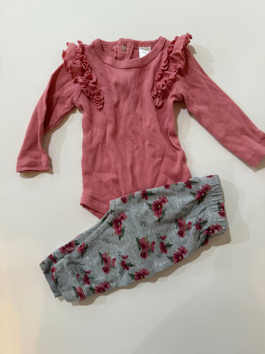 *REDUCED* #50 • Girls • Baby Kiss • 6-9 Months • EUC