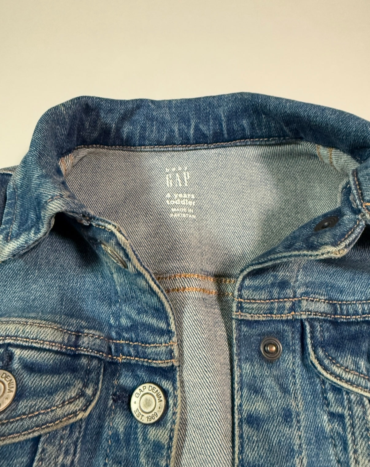 #155 GAP Jean jacket with poof shoulders, girls size 4