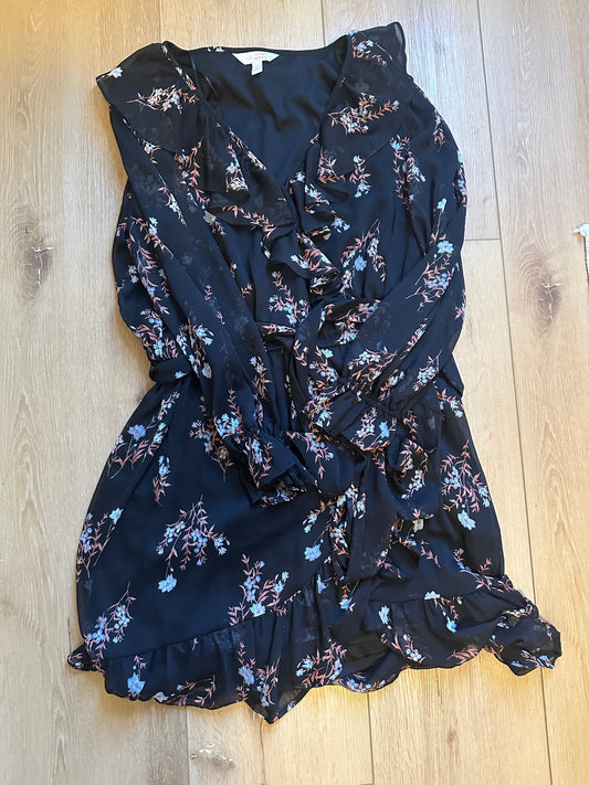 #161 Women’s Size Large Lauren Conrad Long Sleeve Floral Dress(Reduced!)