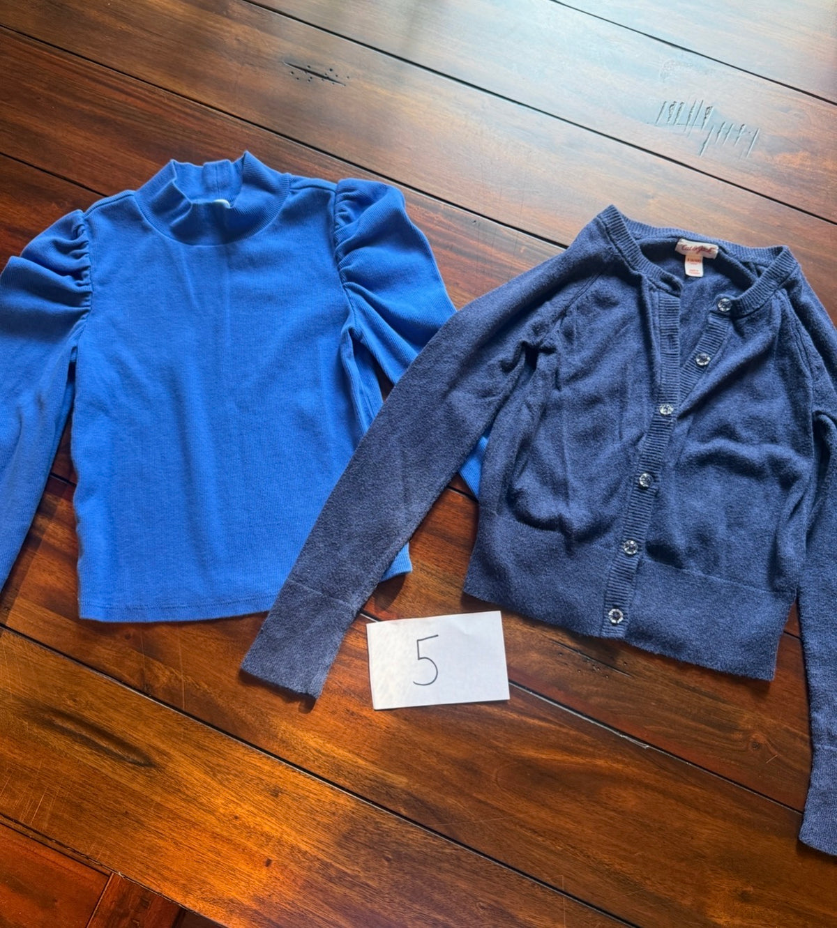 #51 Girls 5 Gap Puff Sleeve Top and Cat & Jack Size 6 Cardigan