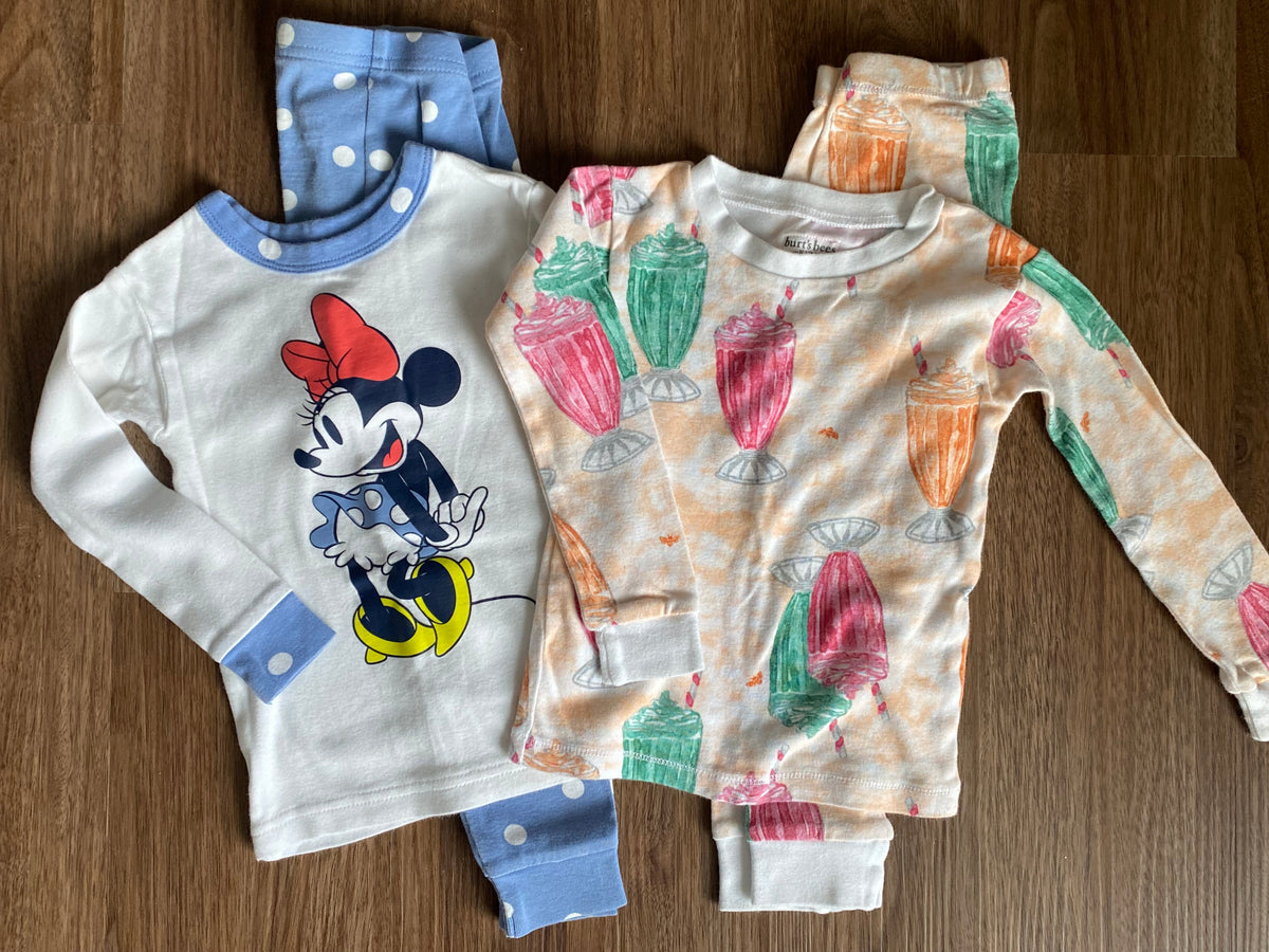 Seller 59 set of 2 girls 2T pajamas, GAP and Burt's Bees