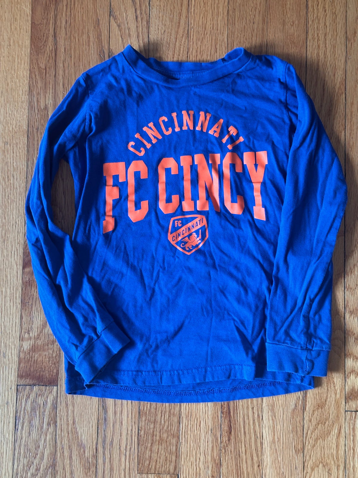 #163 MLS FC Cincinnati Shirt - size S (8) - EUC
