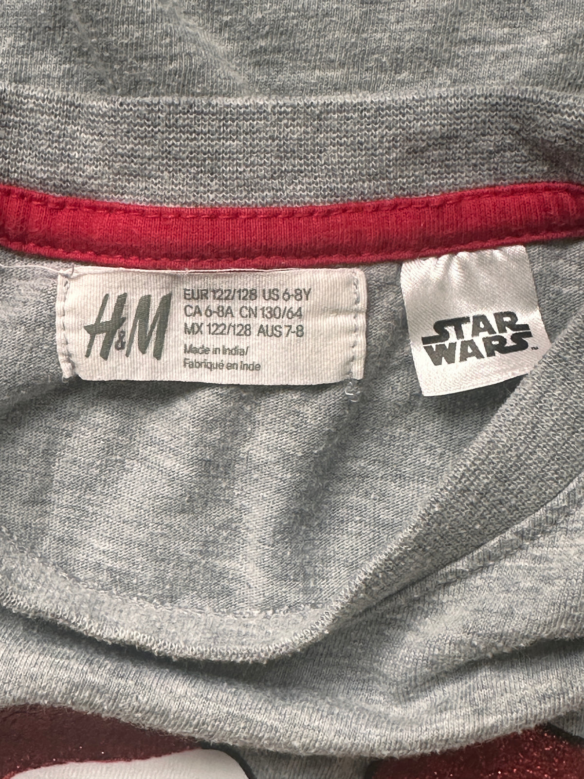 #163 H&M Star Wars Holiday Shirt - size 6-8Y, EUC