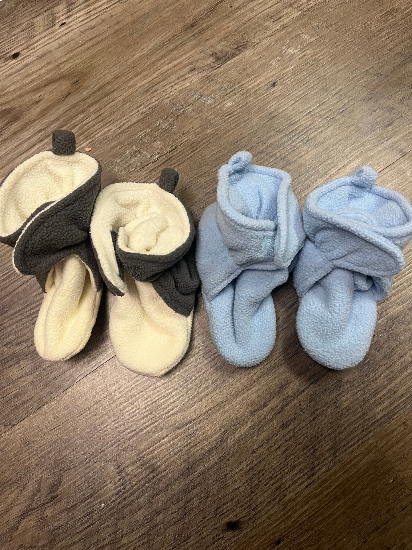 #13 18-24 M baby girl or boy winter booties