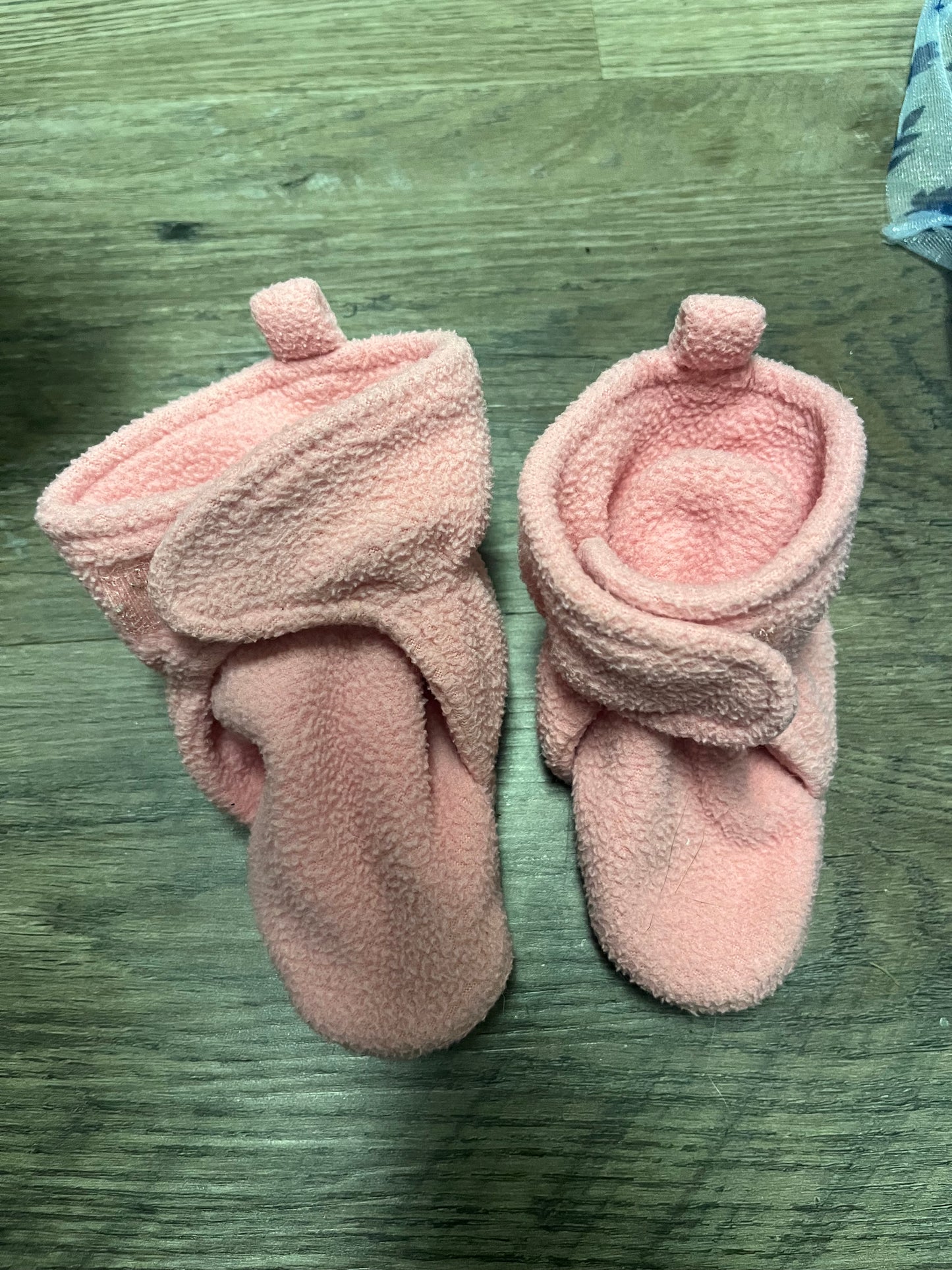 #13 12-18M baby girl winter booties