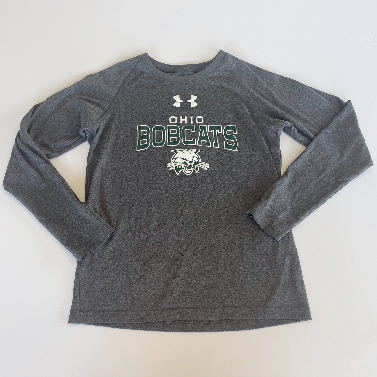 #118 | Size M | Ohio University Boys Bobcats Long Sleeve Shirt