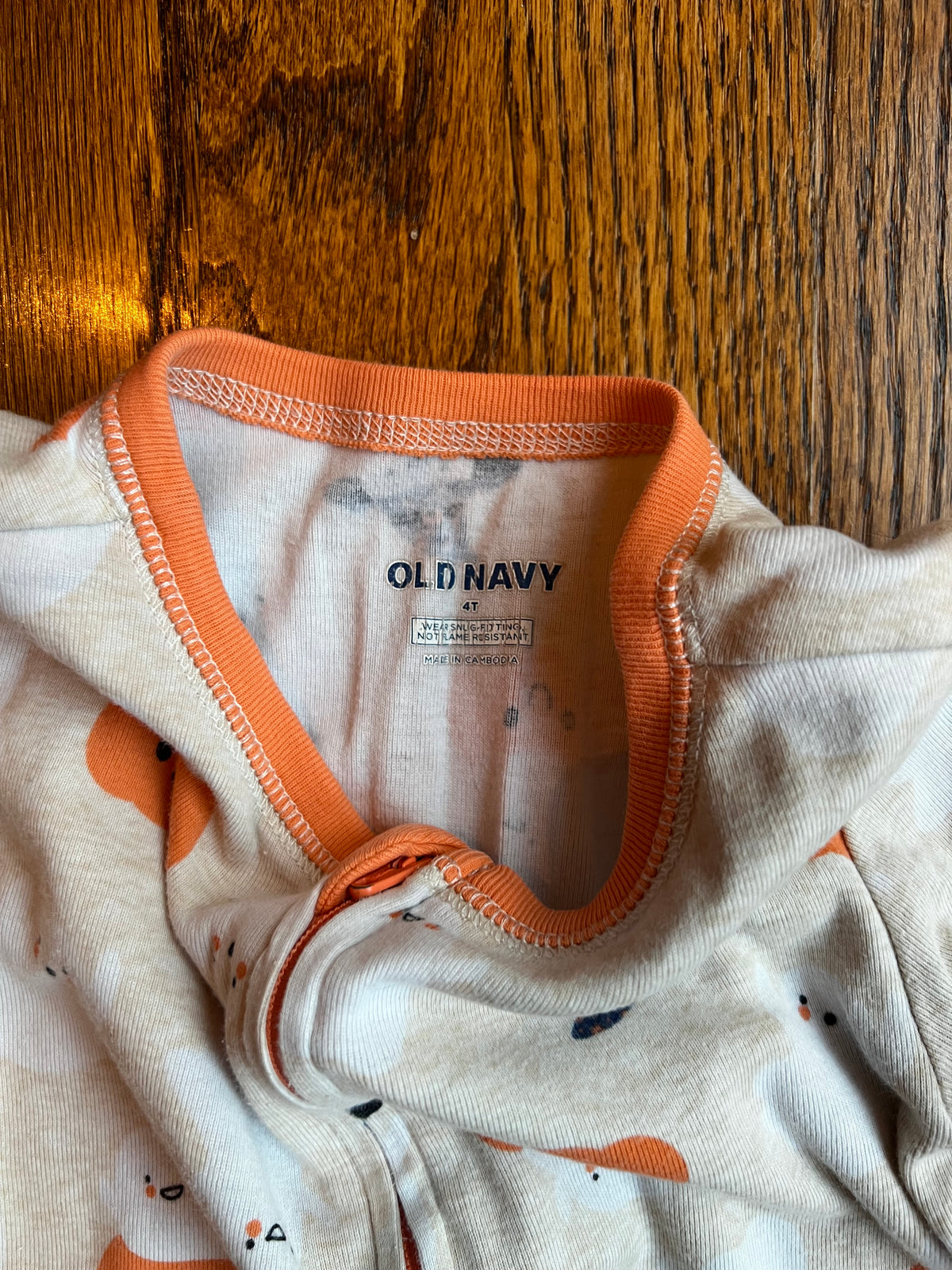 Seller #115 - Old Navy Boys / Gender Neutral 4T Pumpkin Footie Pajamas, GUC
