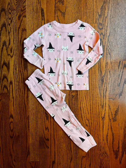 Seller #115 - Hanna Andersson Girls 3T (90 cm) Halloween Pajamas with Witch Cats, VGUC