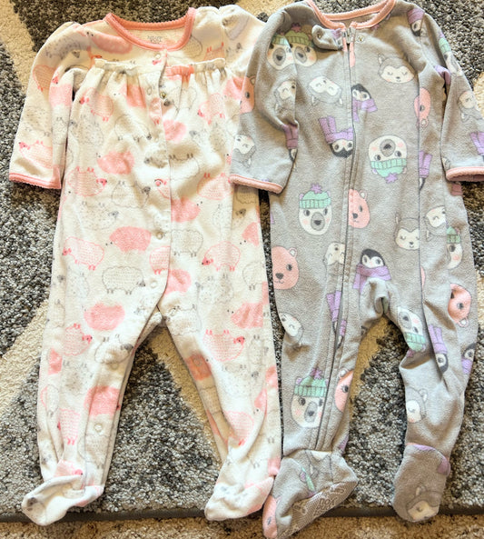 Seller 120, VGUC, Girls 9M fleece sleepers