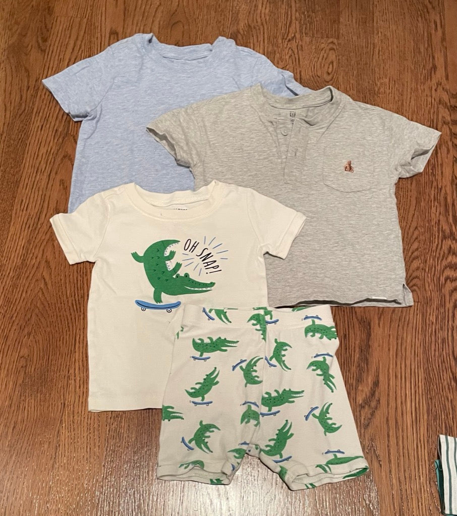 #57 Boys Baby GAP/Old navy t-shirt/PJ bundle 2T