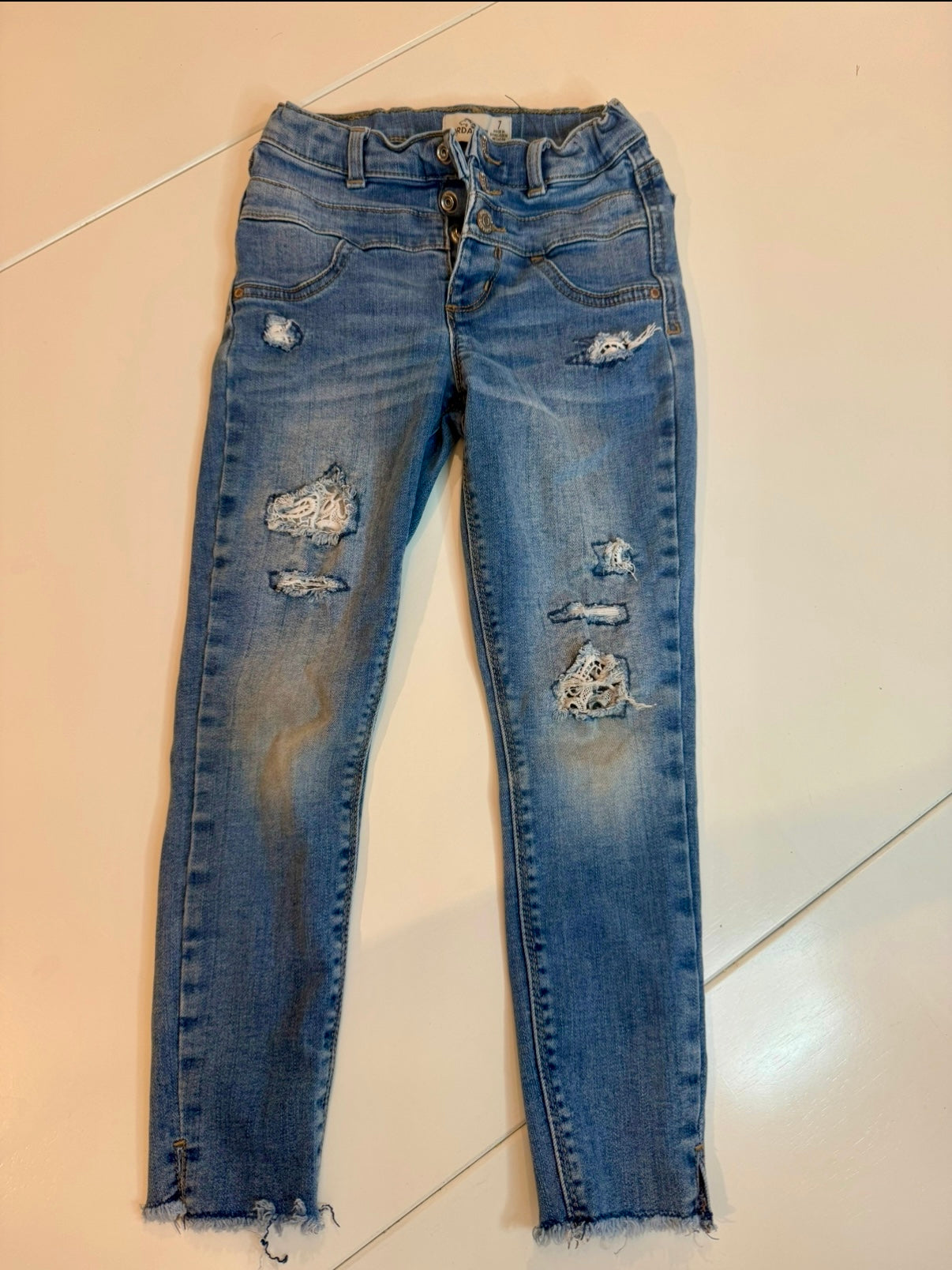 136 EUC jordache jeans size 7