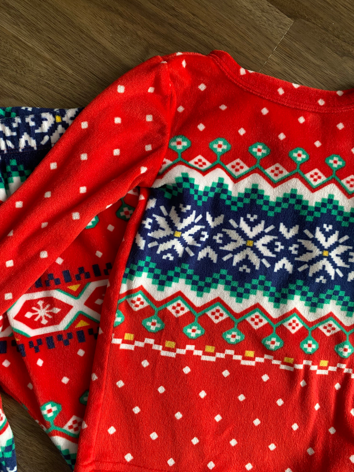 Seller 59 girls 3T Cat and Jack fair isle pajamas