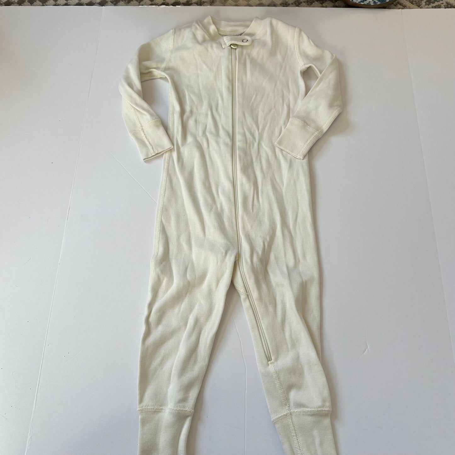 #86b Hanna Andersson off white sleeper 18-24M