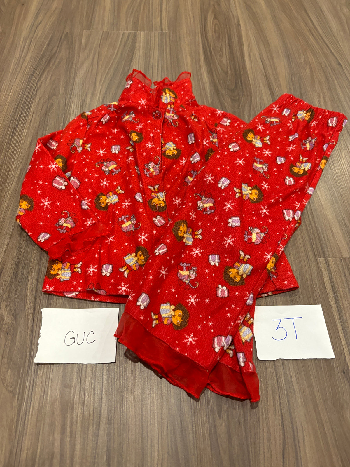#138 - 3T GUC Dora Christmas PJs