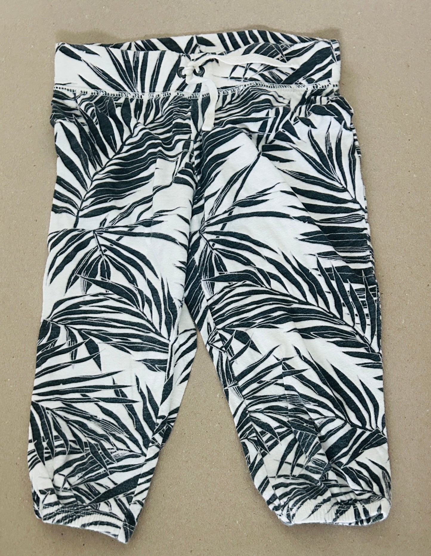 #15 Gap 8Y Capris