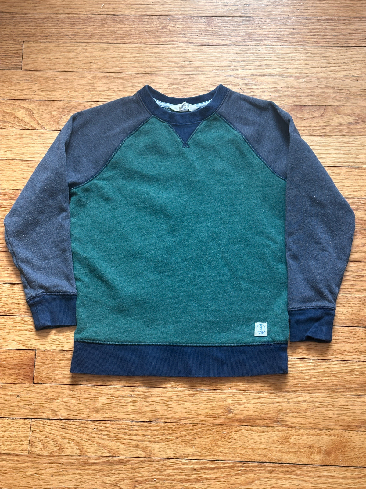 #163 Lands' End Sweatshirt - size S (8) - EUC