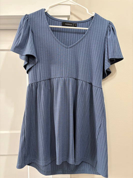 Seller #105 - Women's Medium Blue Ribbed Flowy Short Sleeve Shirt VGUC