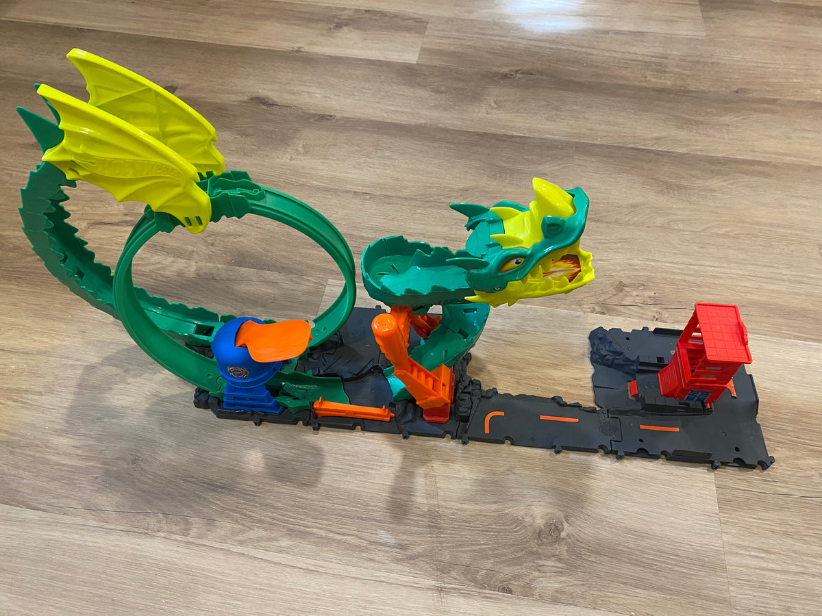 Seller 59 Hot Wheels dragon car launcher