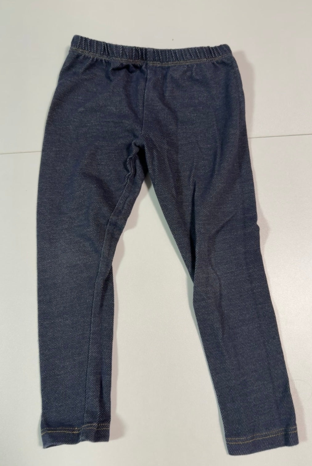 #155 2 piece girls leggings, size 3T