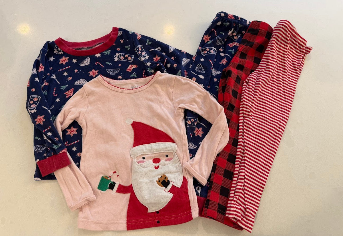 #9 Girls 3T Holiday Pajama Bundle (5 Pieces) GUC, Laura Ashley & Carters