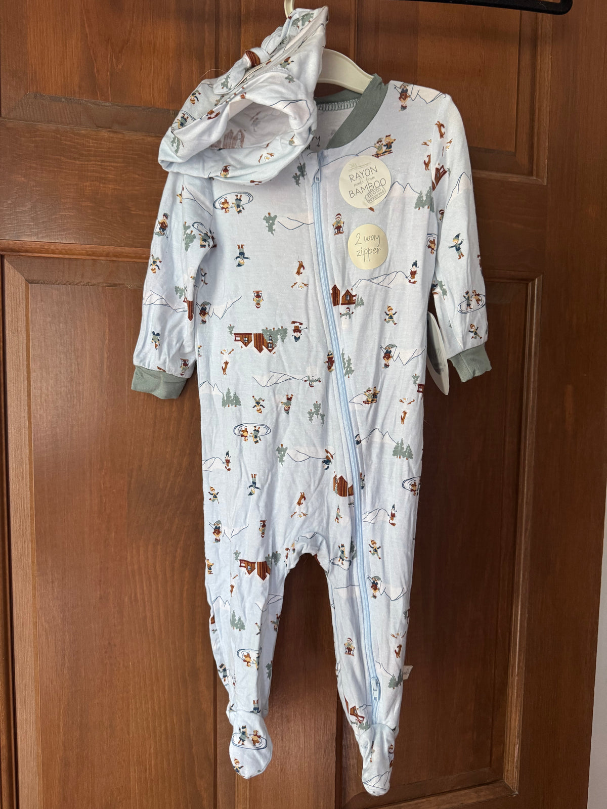 Seller-129 - NWT Milkberry 6-9 Month Bamboo Winter Theme Pajamas