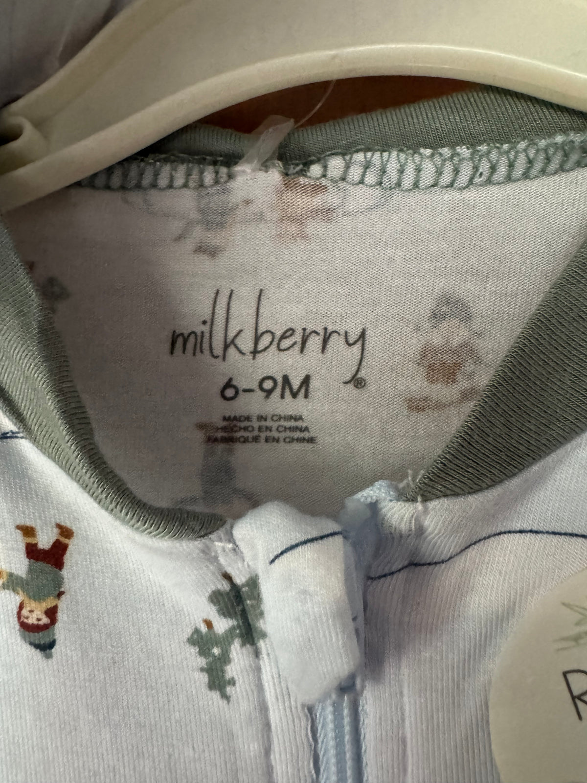 Seller-129 - NWT Milkberry 6-9 Month Bamboo Winter Theme Pajamas