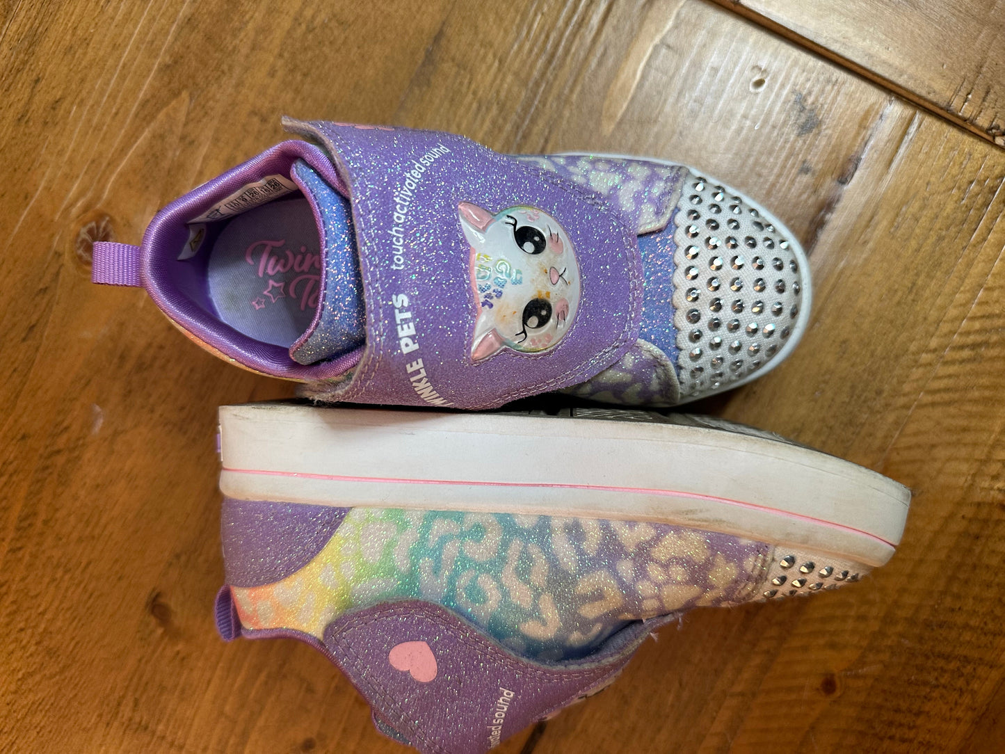 #88 10t twinkle pets sketchers shoes EUC
