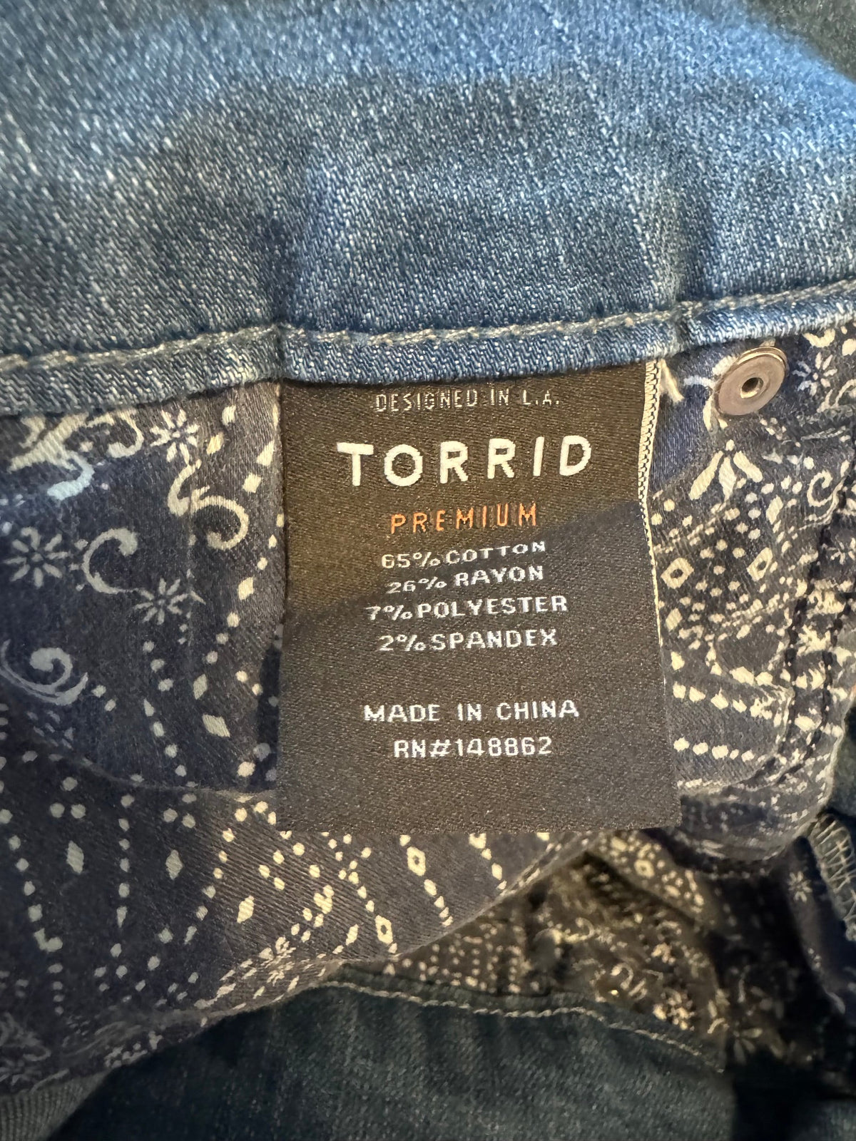Seller #129 - EUC Torrid Premium Size 14R Jegging
