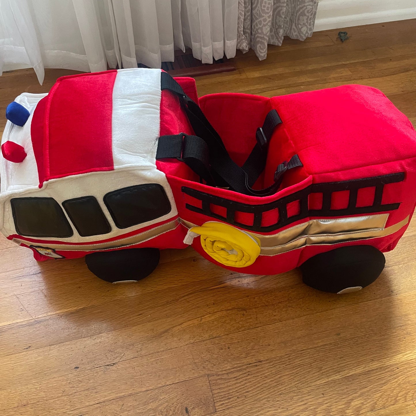 #116 REDUCED Hanna Andersson fire truck Halloween costume