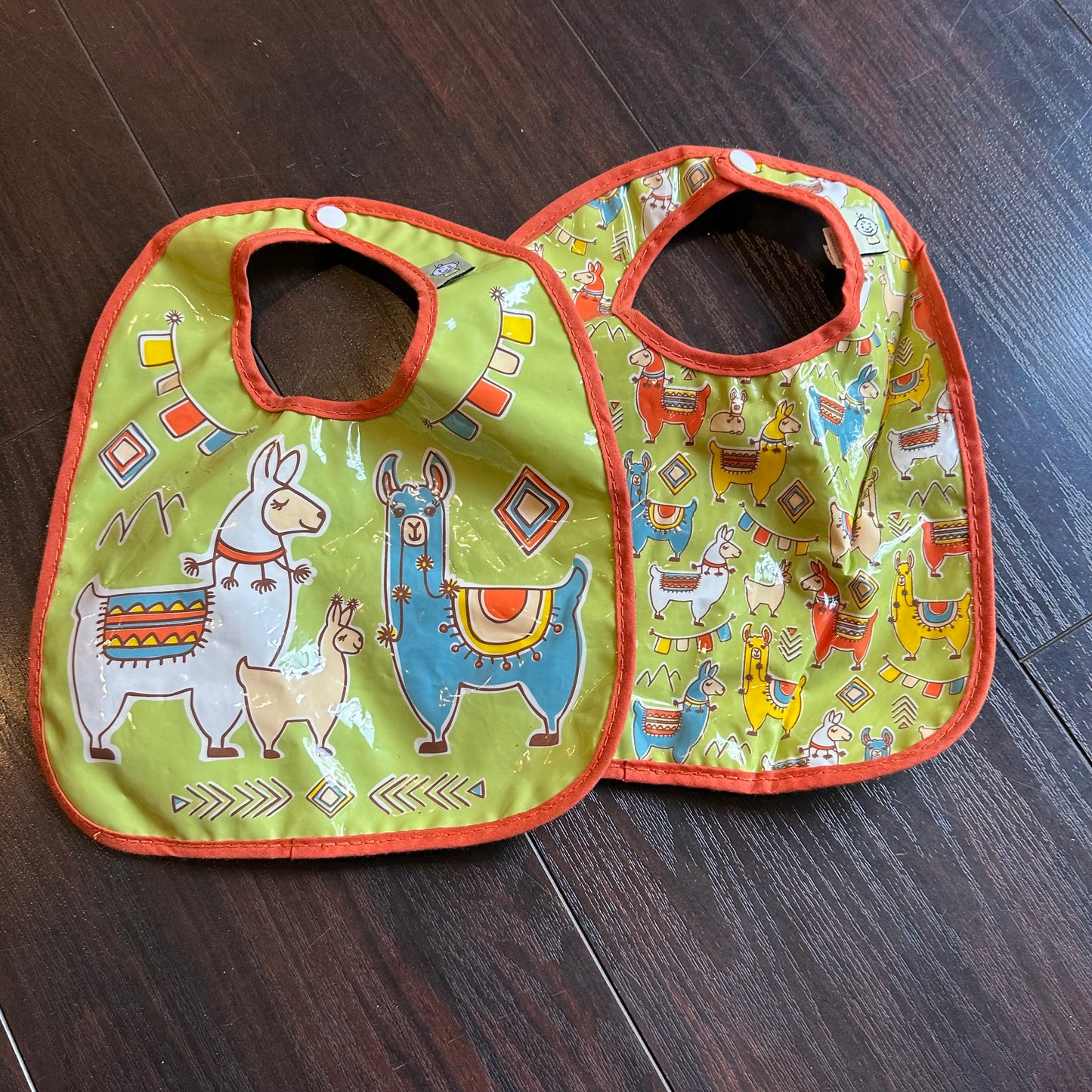 #86B Llama Wipeable Bibs