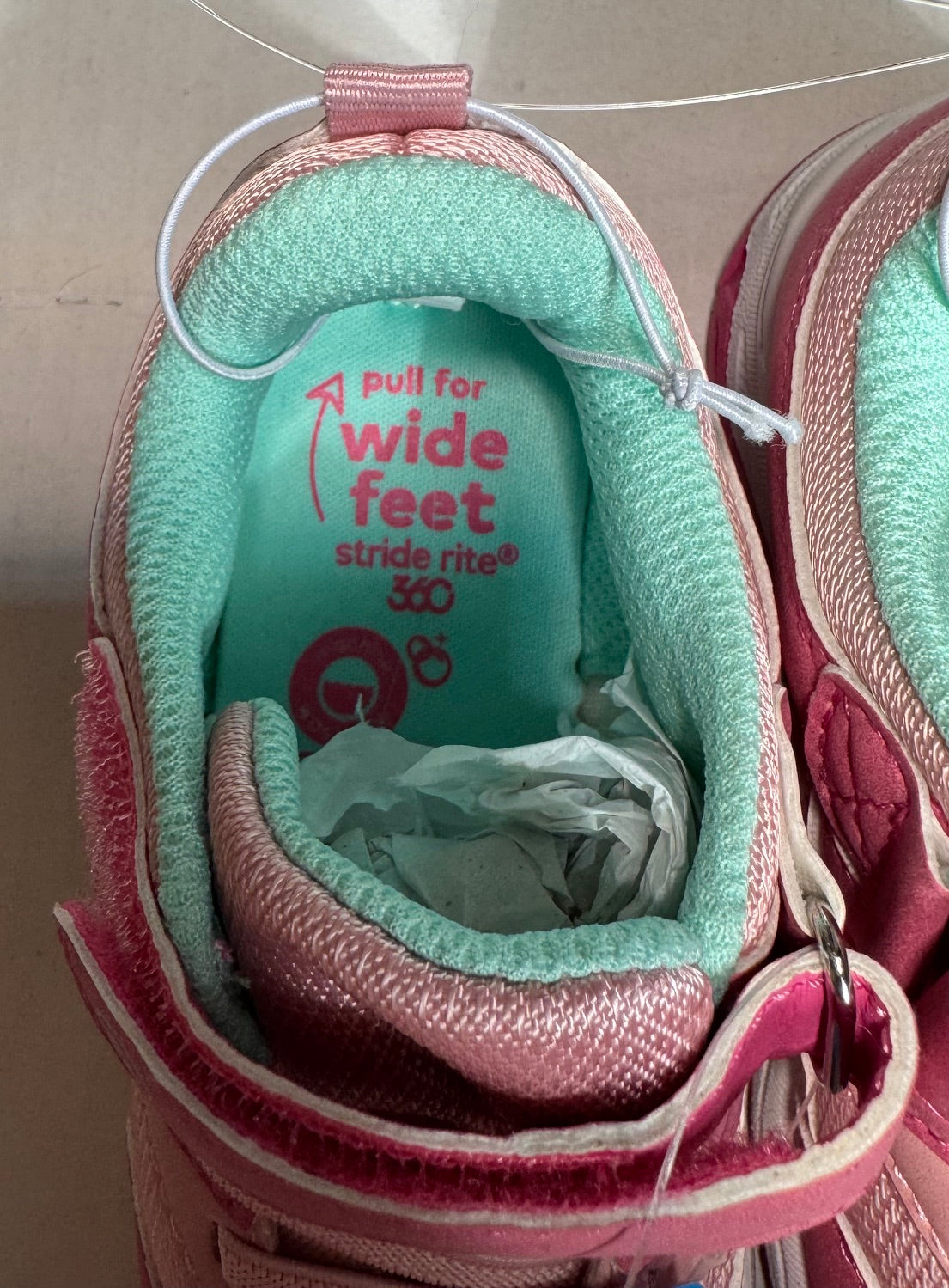 Seller #129 - NWT Stride Rite Pink Girls Size 9 Sneakers