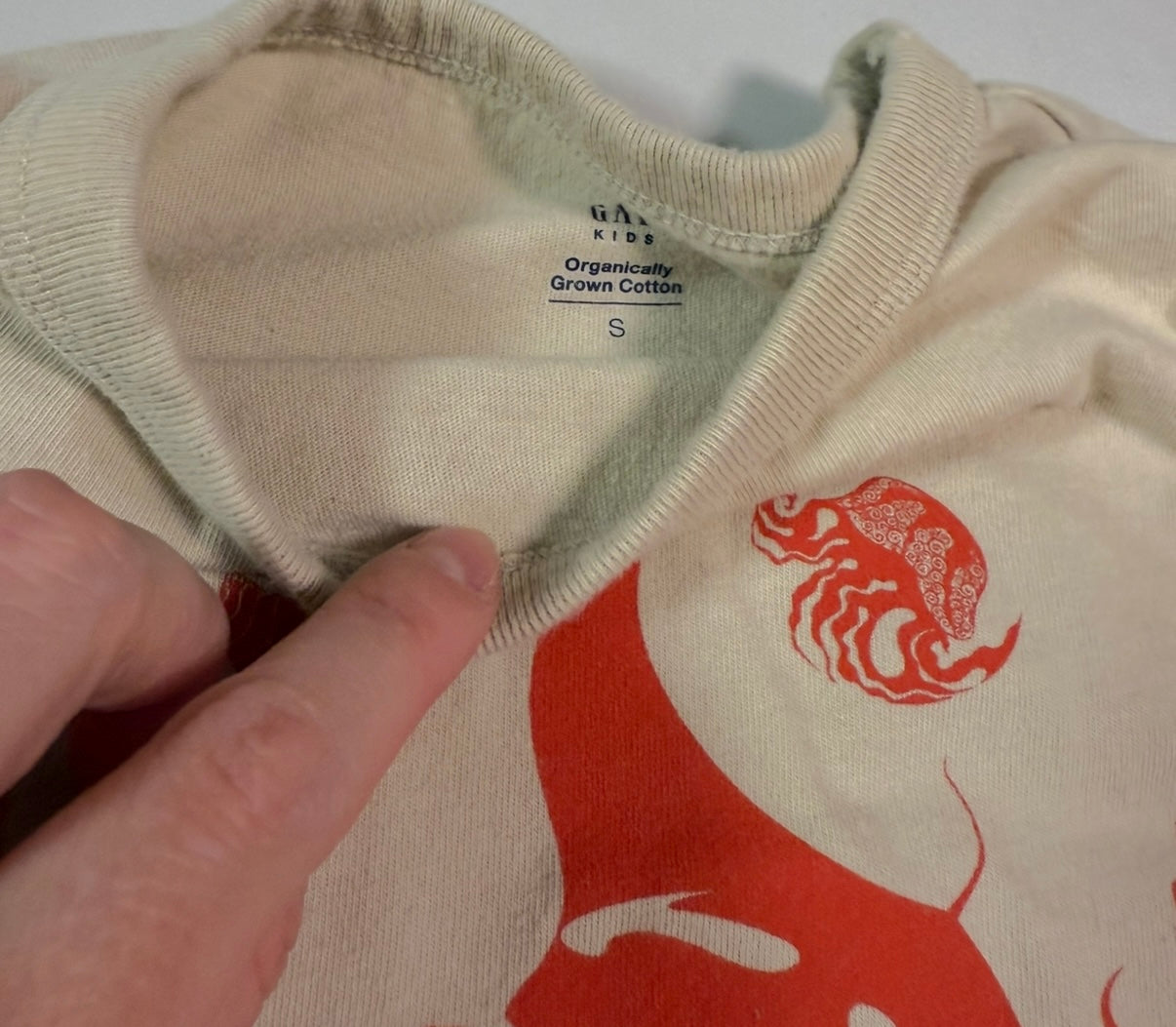 #155 GAP fish aquatic long sleeve shirt, boys size S