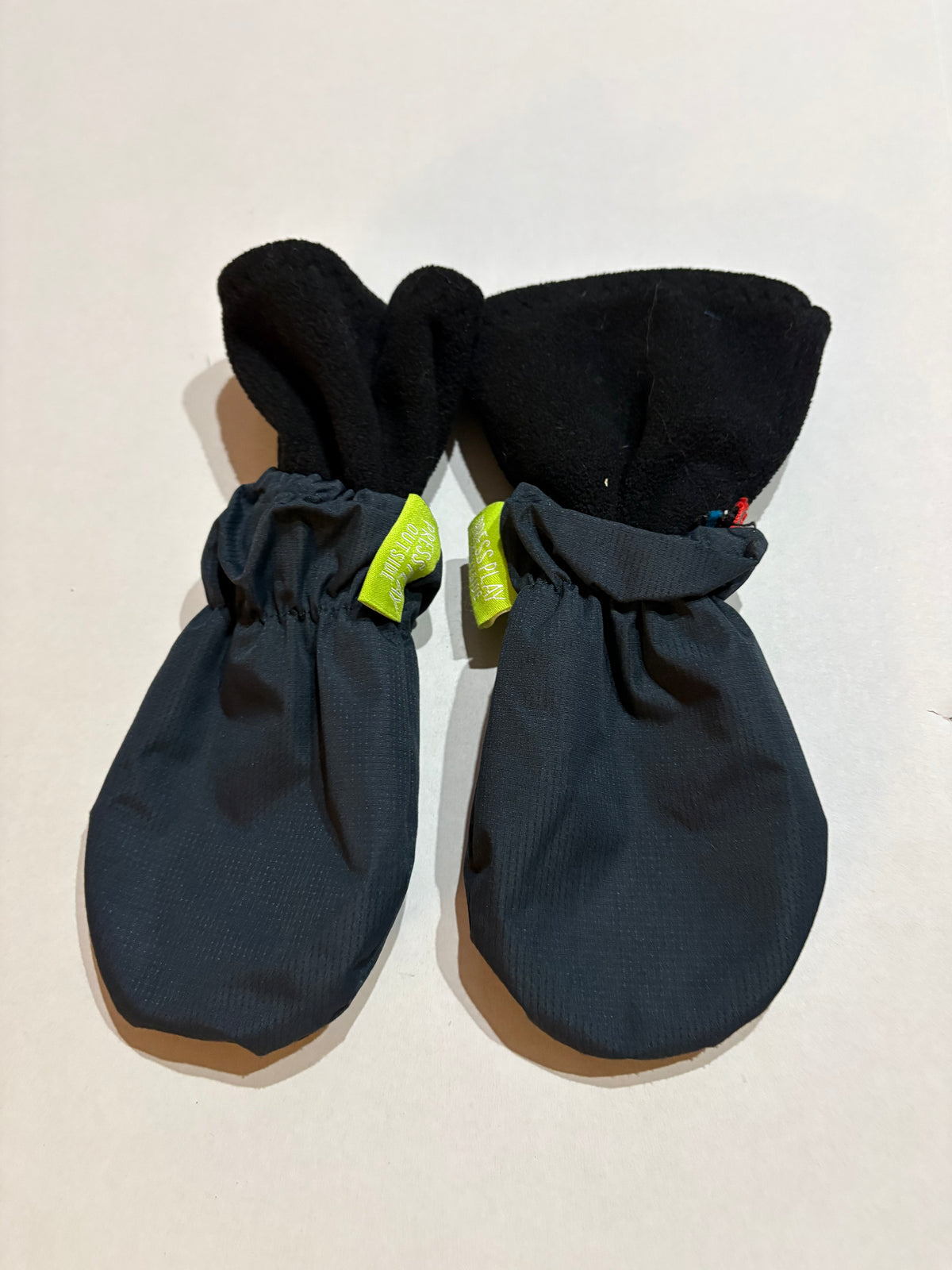 #25 Boys / girls / unisex winter mittens with no thumb hole - fits toddler size