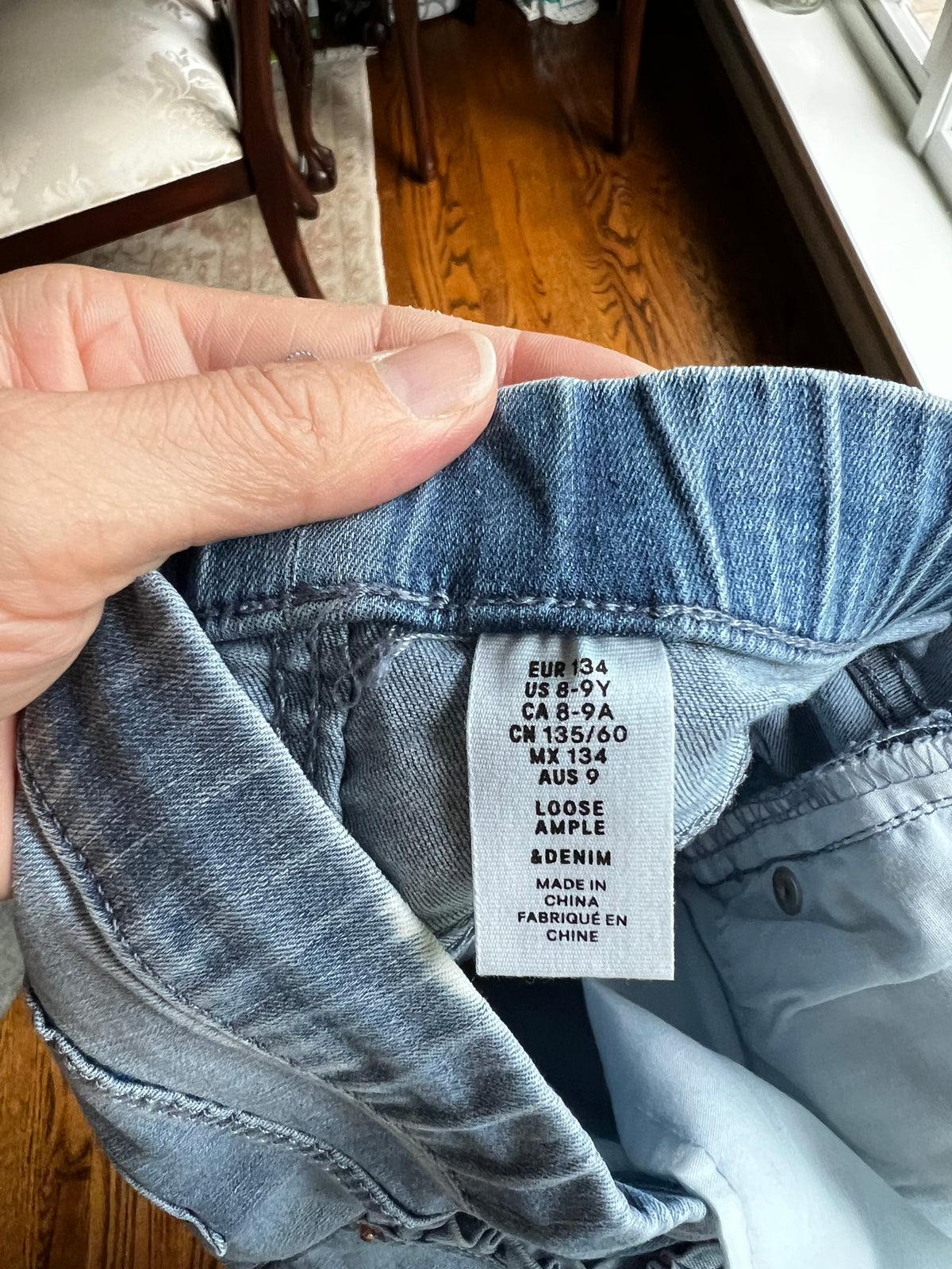 Seller #115 - H&M Girls 8-9Y Drawstring Jeans with Tapered Ankles, VGUC