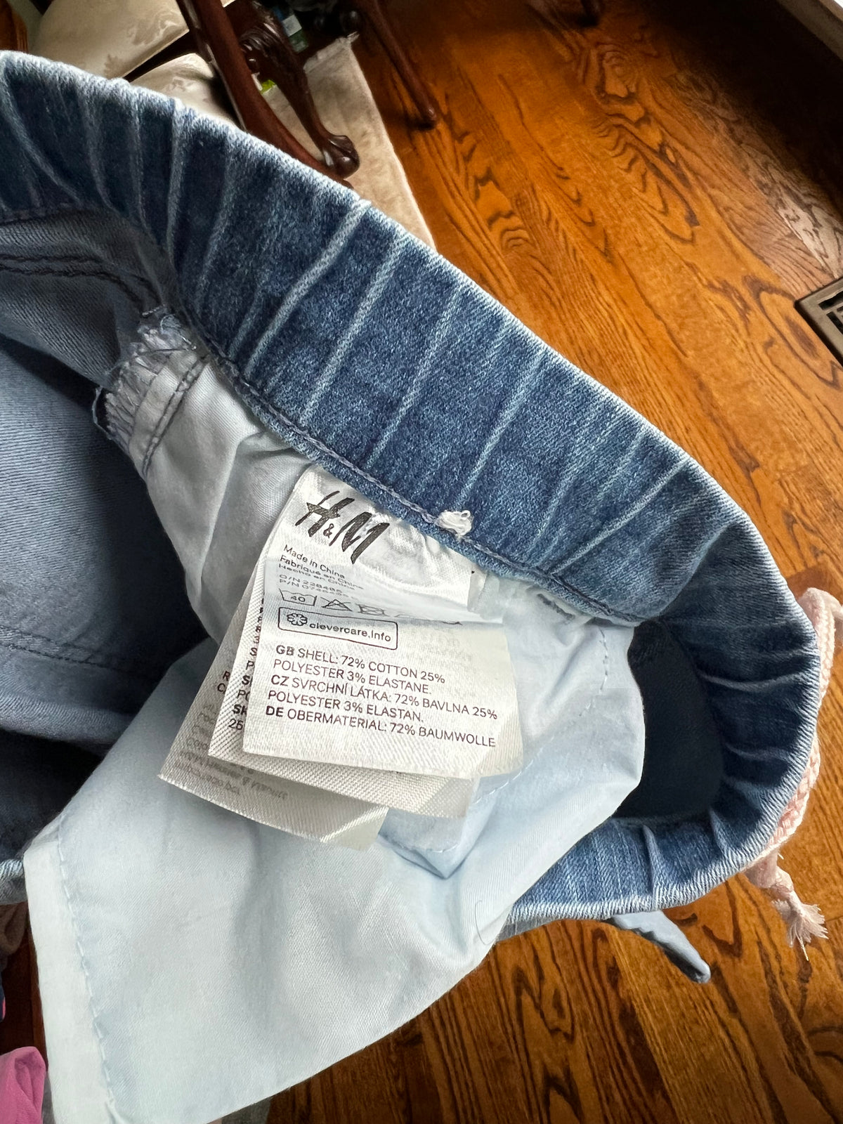Seller #115 - H&M Girls 8-9Y Drawstring Jeans with Tapered Ankles, VGUC