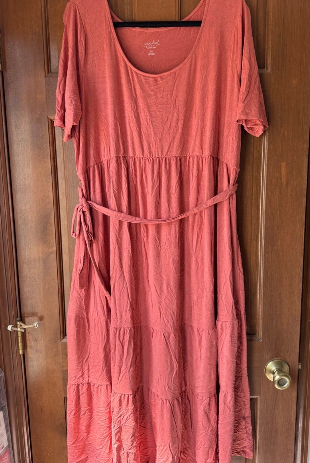 Seller #129 EUC Isabel Maternity XXL Coral Maternity Dress