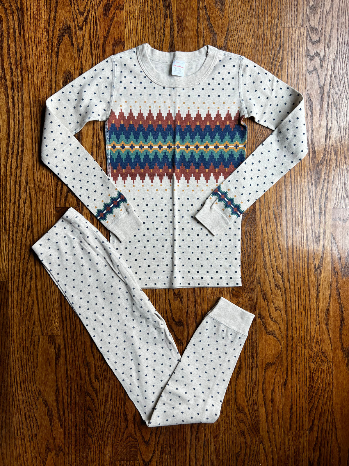 Seller #115 - Hanna Andersson Boys 10 (140 cm) Earth Tones Pajamas, VGUC