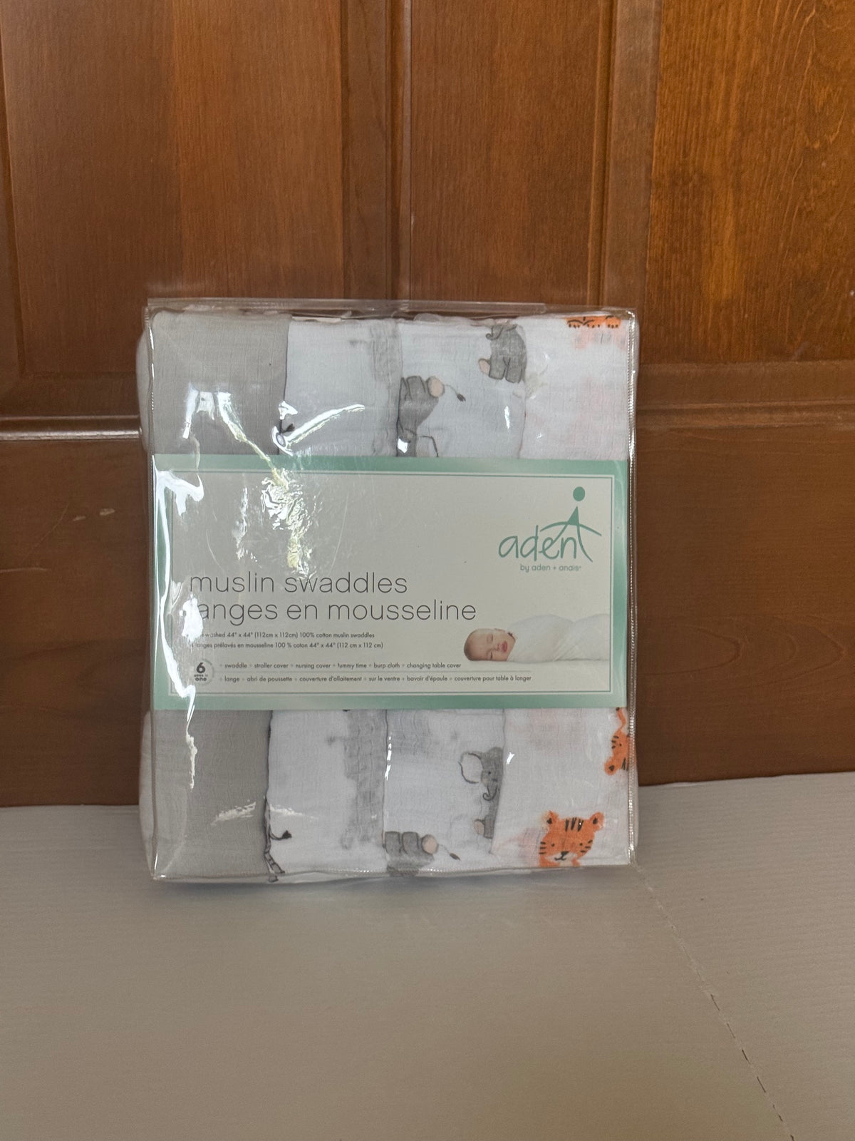 Seller #129 - New Muslin Swaddle Blanket 4 Pack