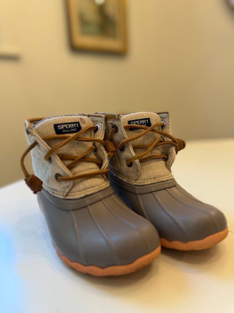#9 Girls Size 10 Sperry Duck Boots GUC (See photos)