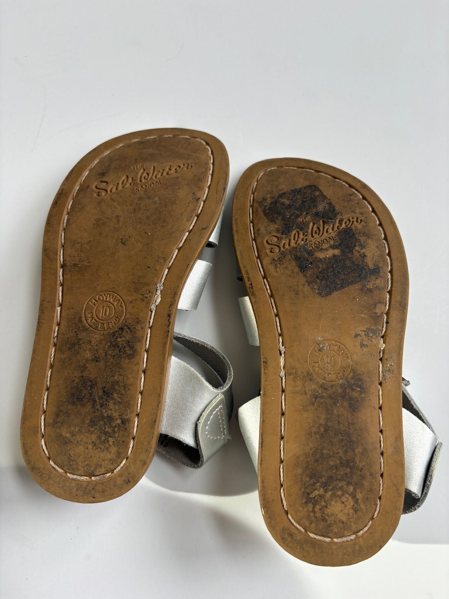Seller #105 - Size 10c Girls Silver Saltwater Sandals GUC