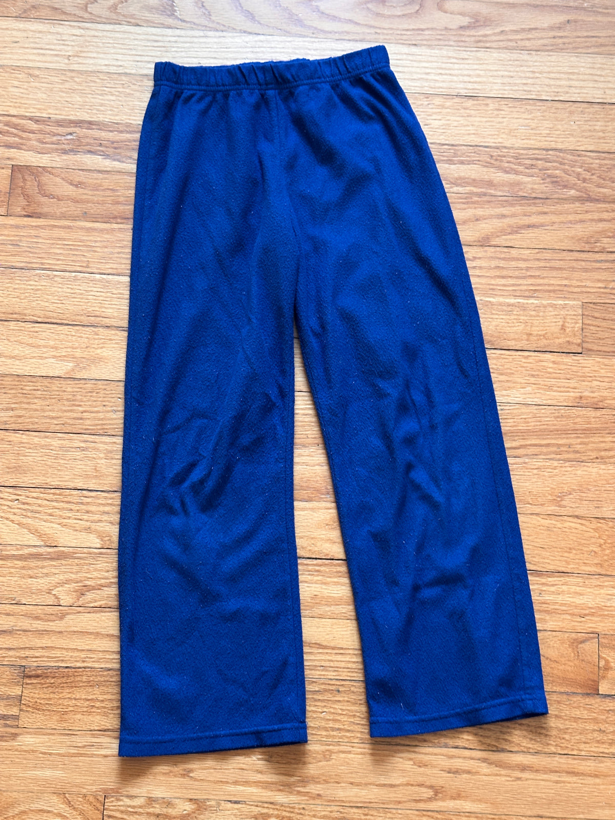 #163 Marvel Avengers Fleece Pajamas - size 8 - VGUC