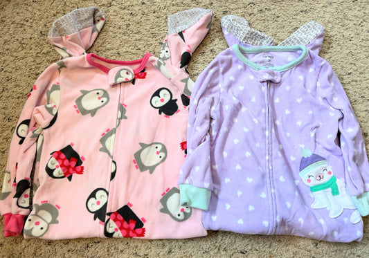 Seller 120, VGUC girls 2T footed sleepers