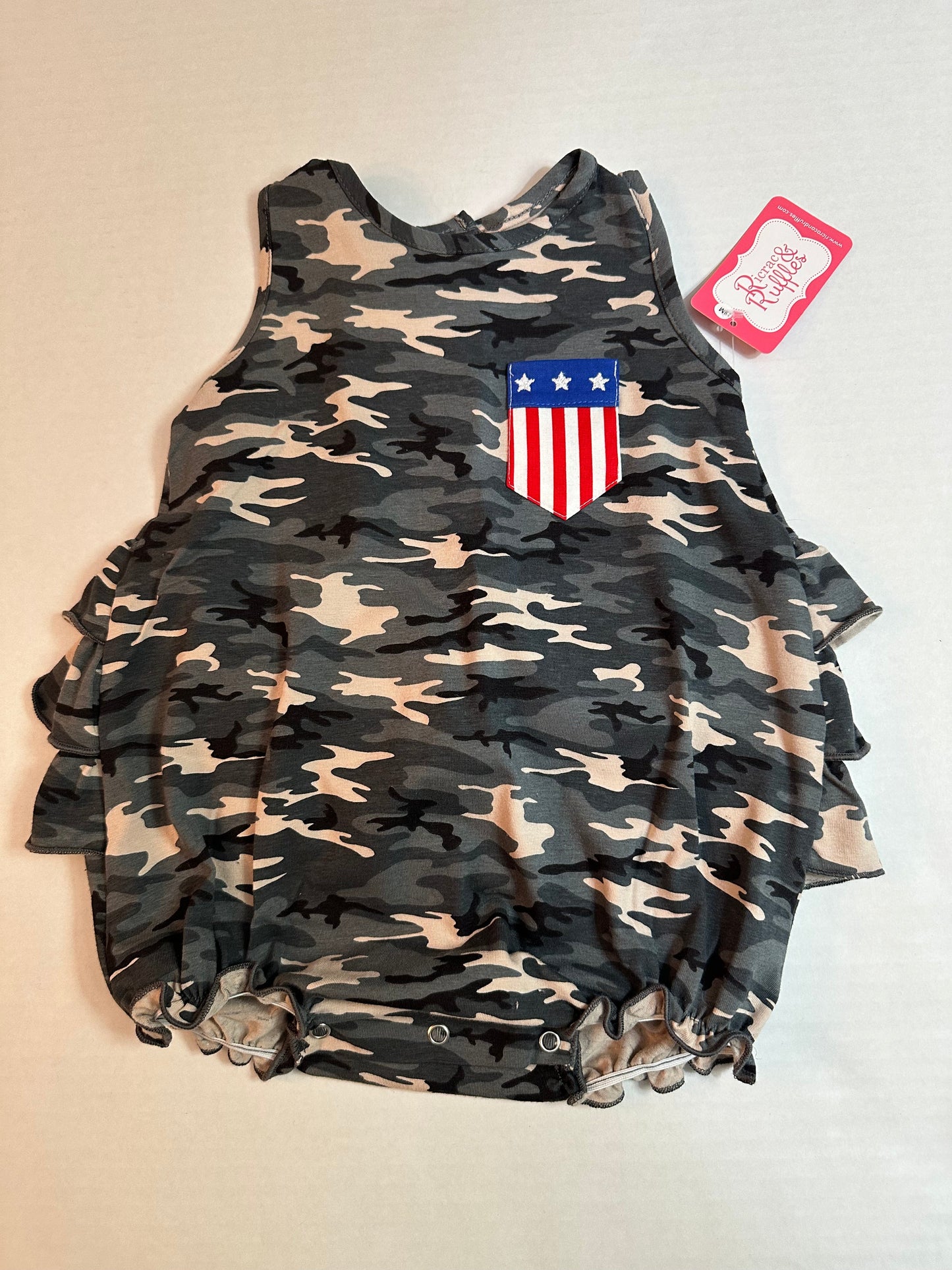 #88 nwt 18M knit camp bubble ric rac and ruffles