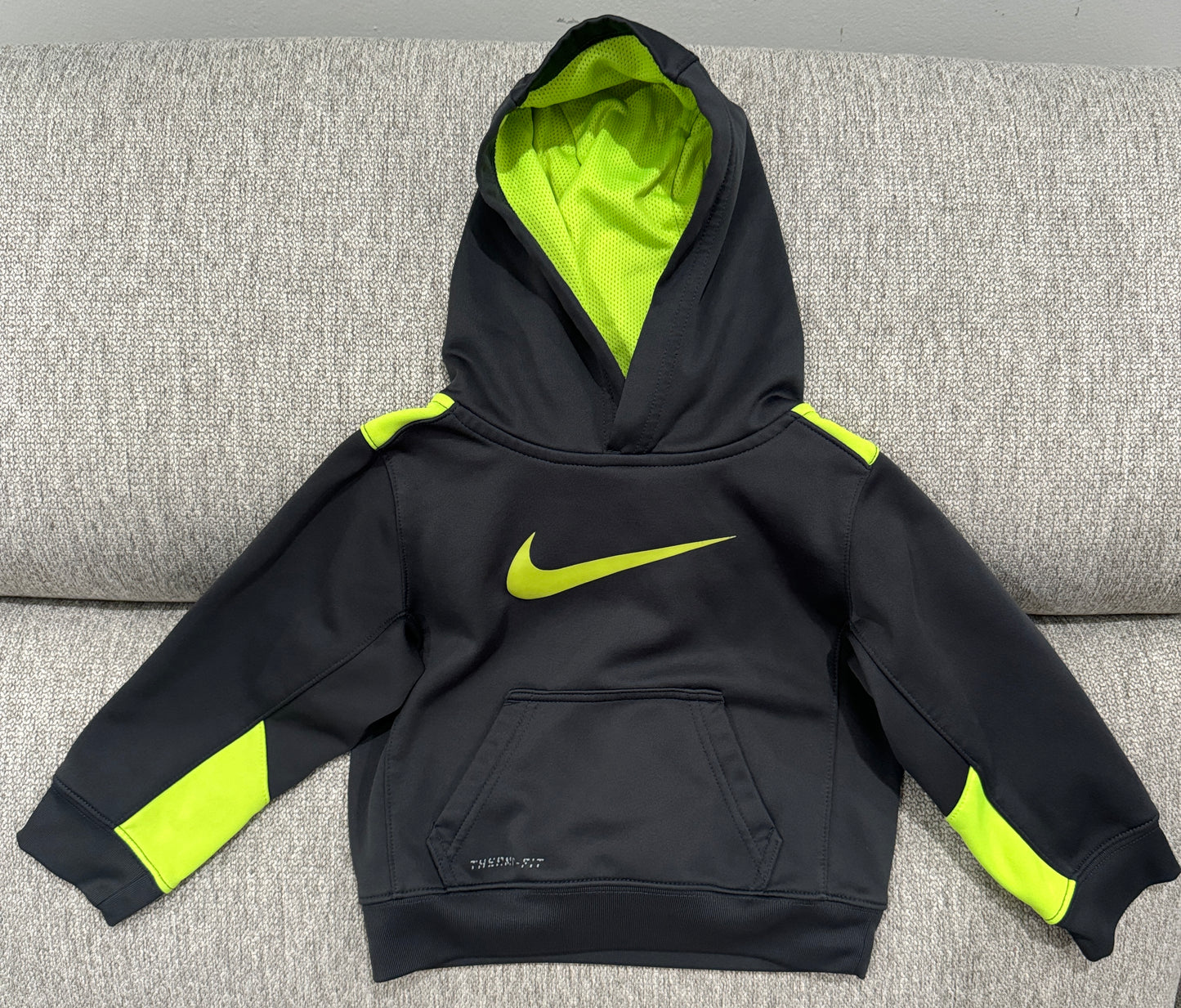 #59 Nike Therma-Fit Hoodie Sweatshirt (Gray/Green) - Boys Size 3