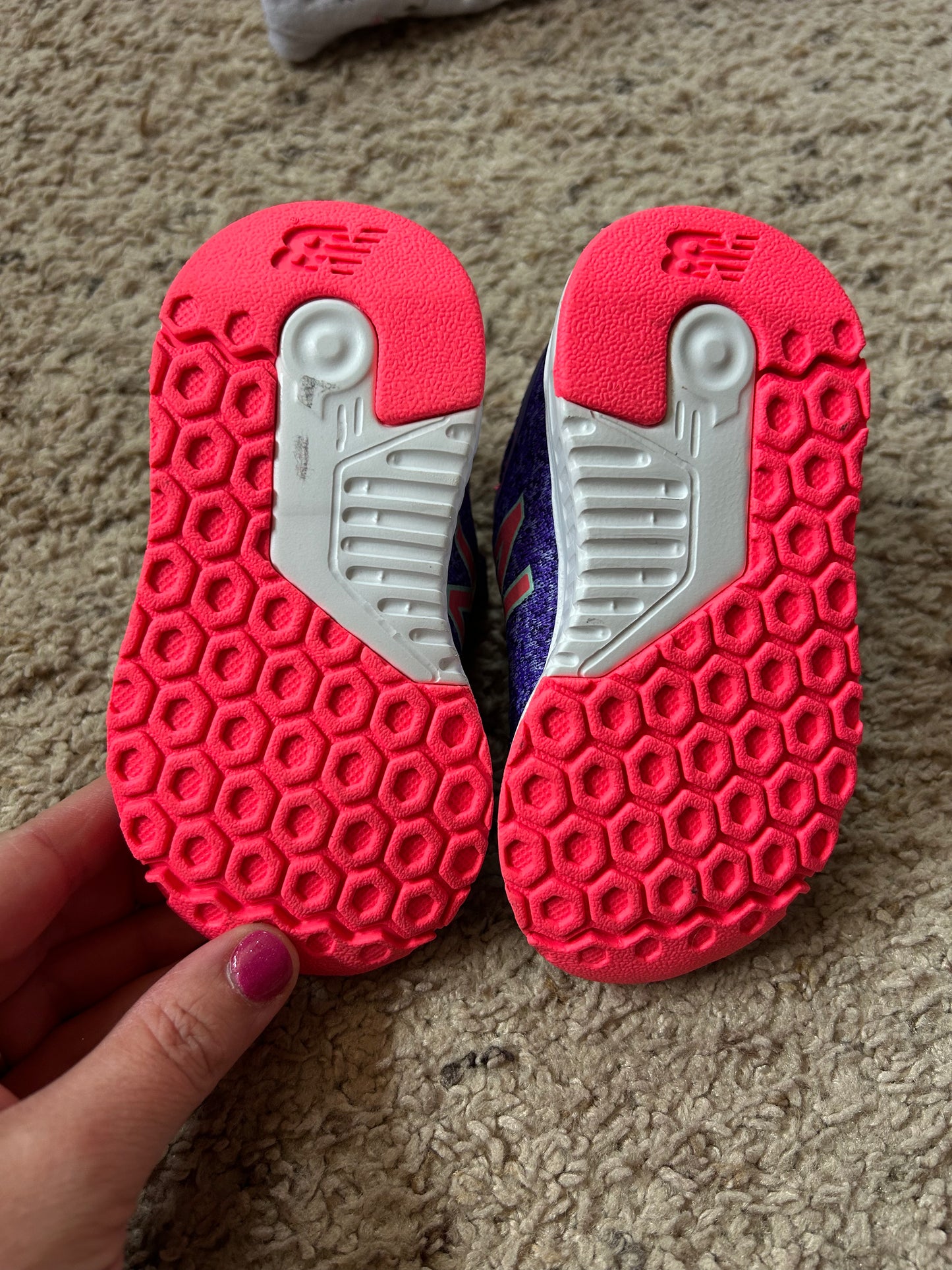 Seller 122, VGUC, Girls Size 6C, New Balance