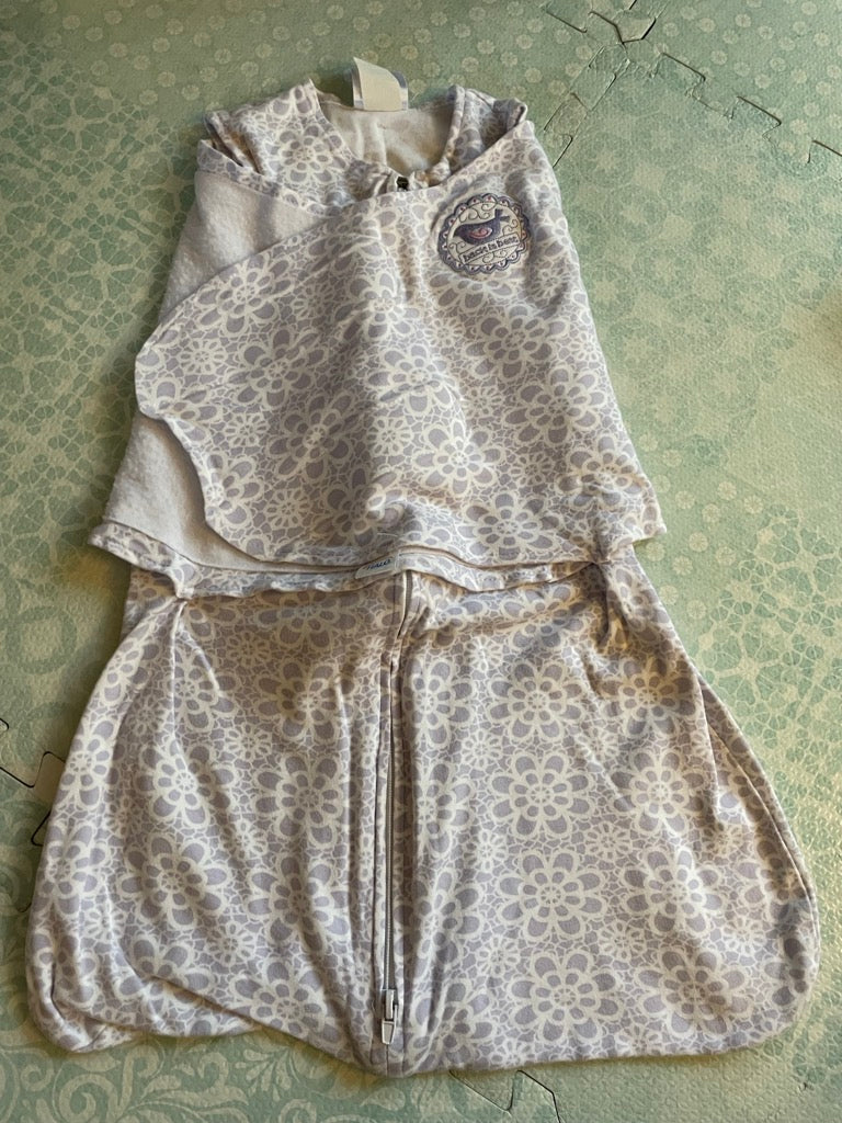 #3 Girls Sleep Sack and swaddle  3-6 months, purple/white pattern