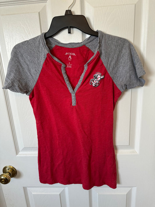 Cincinnati Reds Sz Small Tshirt